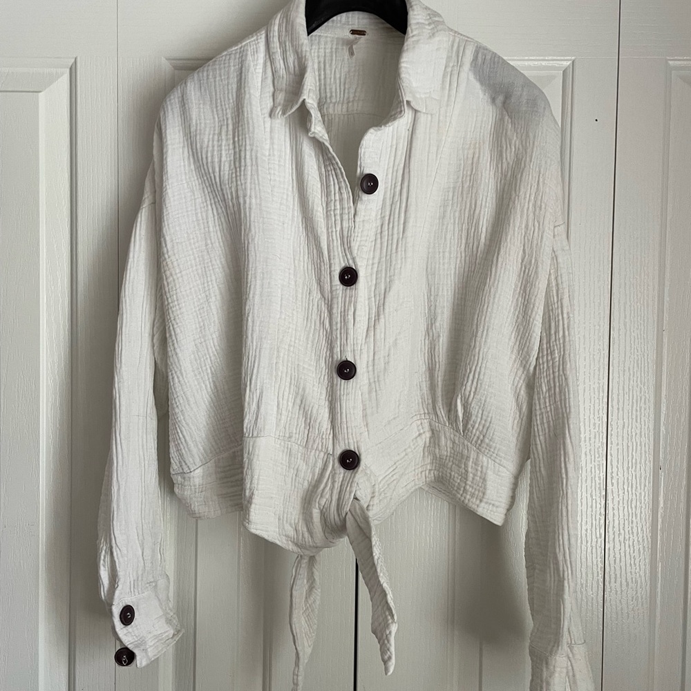 Free People linen crop with tie
